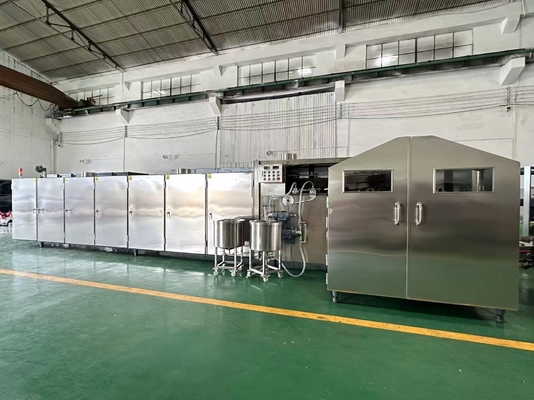 좋은 가격 표준 110mm-115mm 설탕 콘 제조 기계 라인, 두 가지 색상 콘, 기계 출력 시간당 6000pcs, SIEMENS / DELTA PLC 시스템에 의해 완전 자동 제어 온라인으로